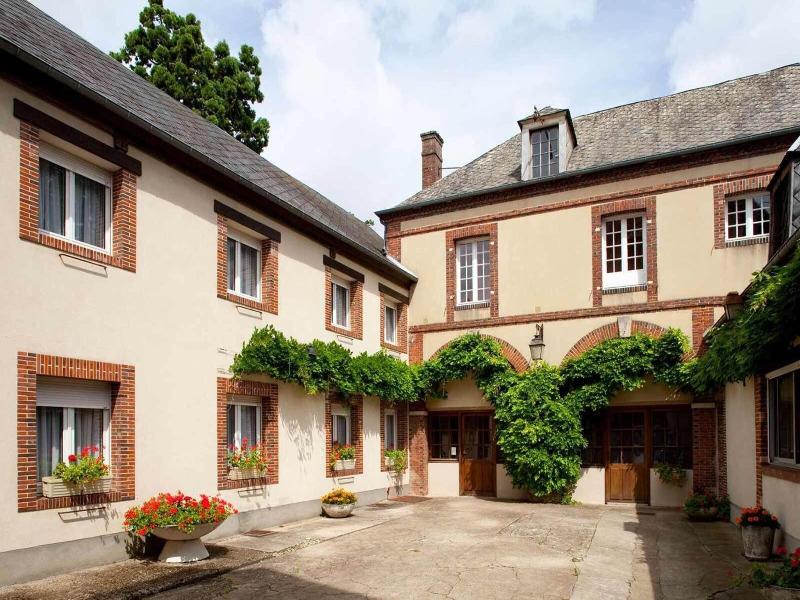 Hotel Du Saumon image