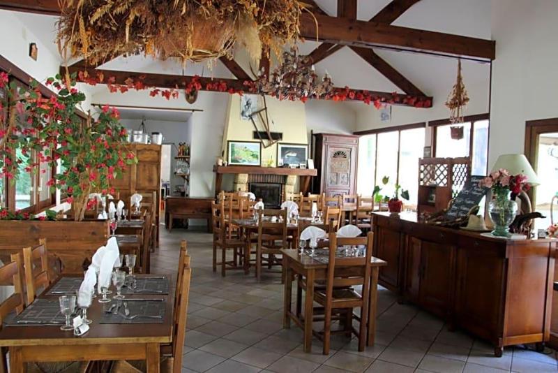 Hotel Restaurant Les Gorges De Chouvigny image