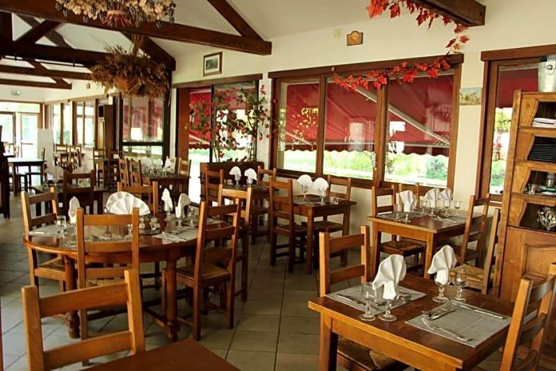 Hotel Restaurant Les Gorges De Chouvigny image