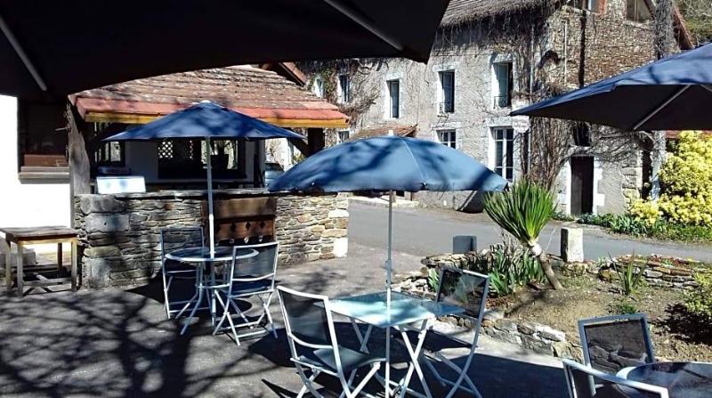 Hotel Restaurant Les Gorges De Chouvigny image