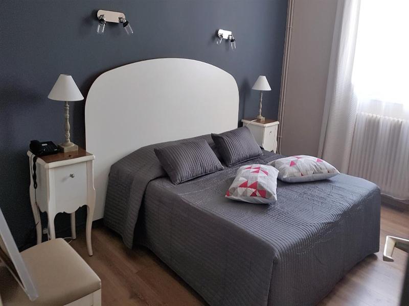 Le Castelet Des Alpilles image