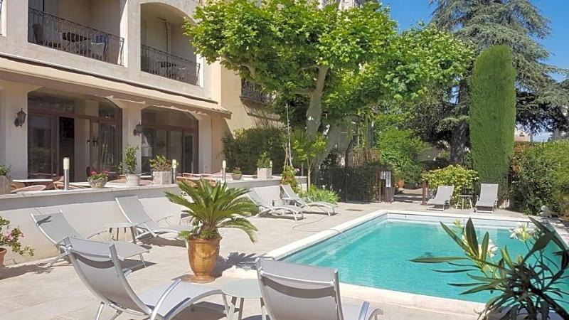 Le Castelet Des Alpilles image