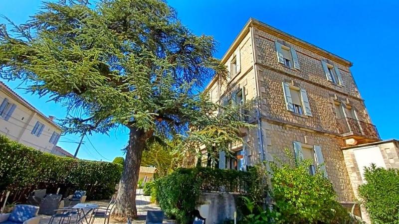 Le Castelet Des Alpilles image