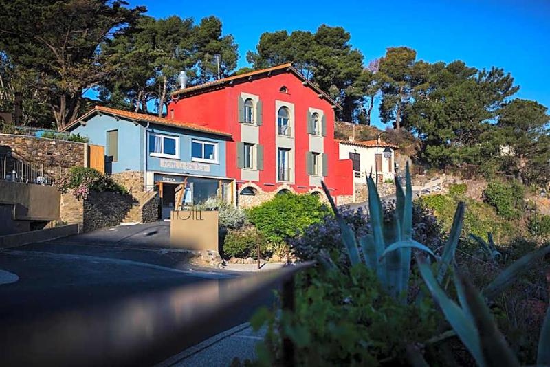 Hotel Le Bon Port image