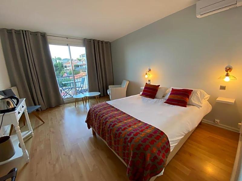 Hotel Le Bon Port image