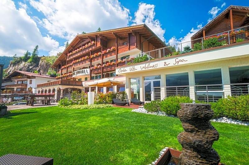 Sayonara Nature Wellness Hotel image