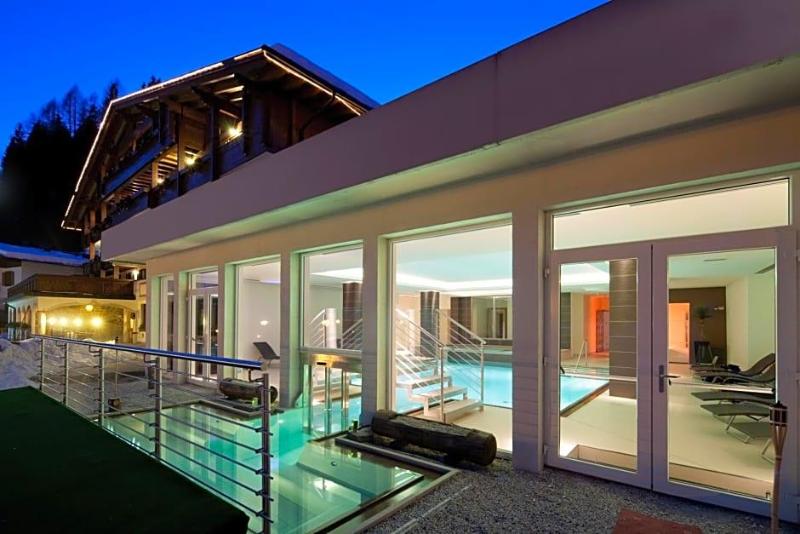 Sayonara Nature Wellness Hotel image