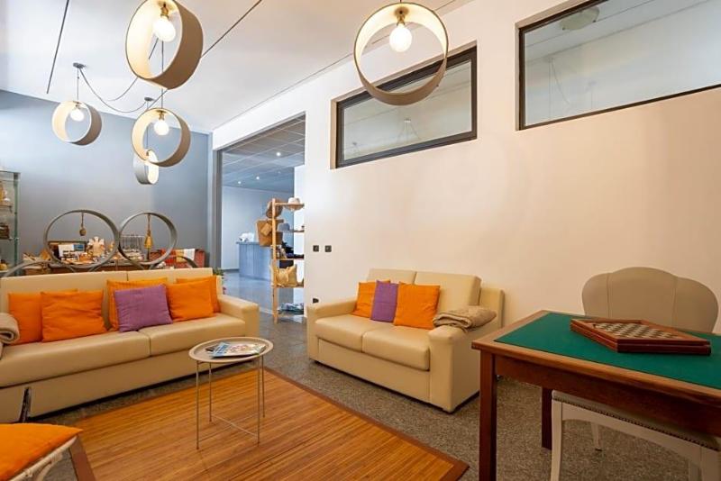 Hotel Fontaine Bleue image
