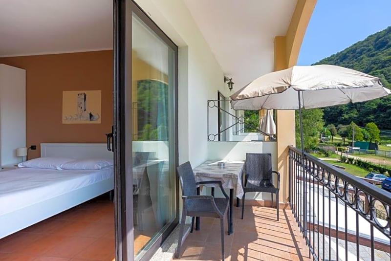 Hotel Fontaine Bleue image