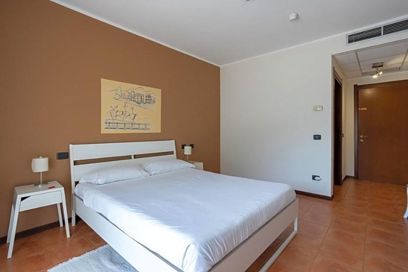 Hotel Fontaine Bleue image