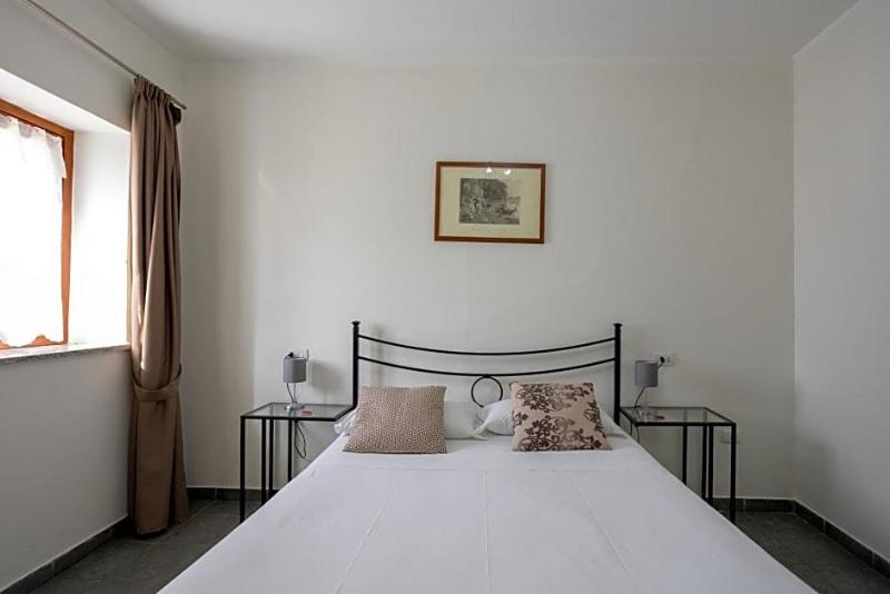 Hotel Fontaine Bleue image