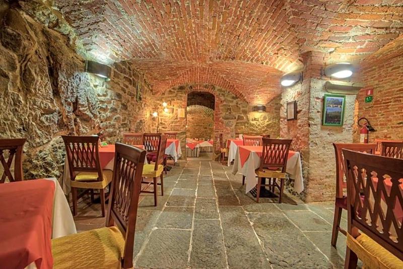 Hotel Logge Dei Mercanti image