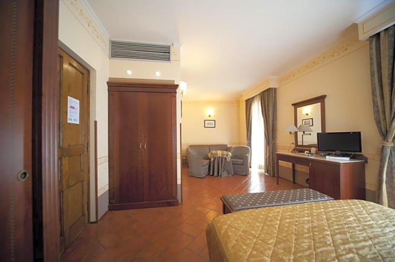 Hotel Logge Dei Mercanti image