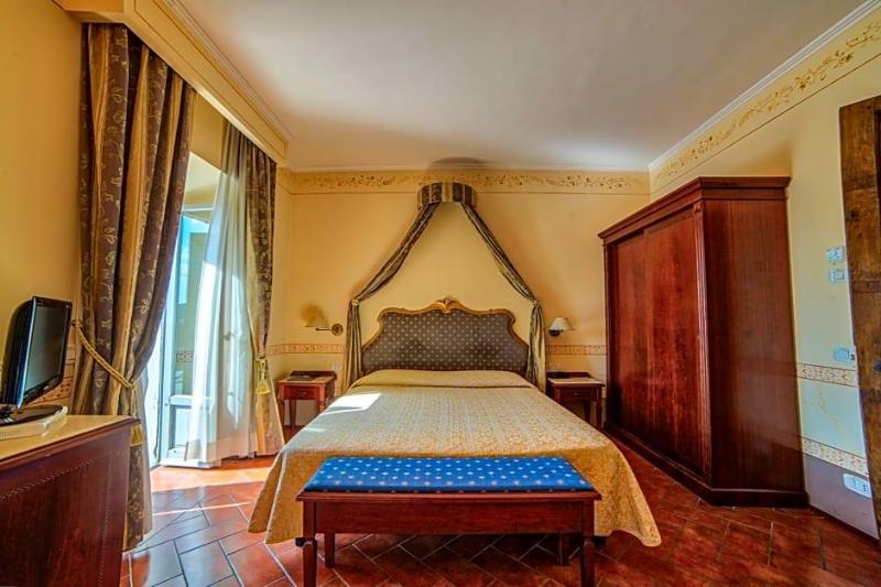 Hotel Logge Dei Mercanti image