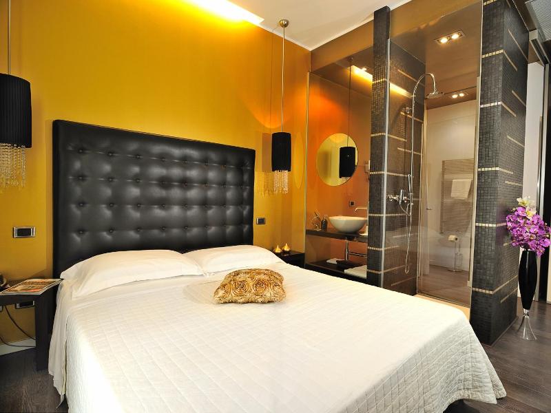 Hotel In Lounge Room image