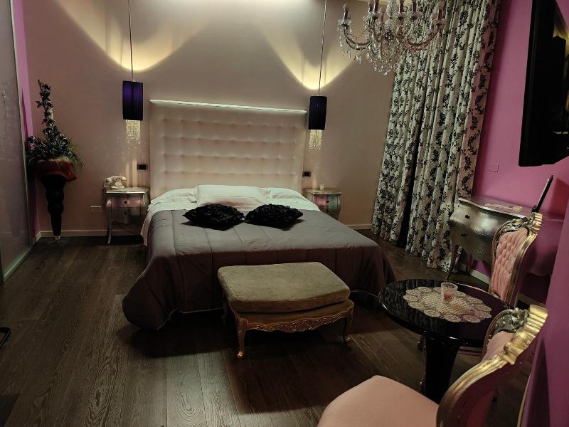 Hotel In Lounge Room image