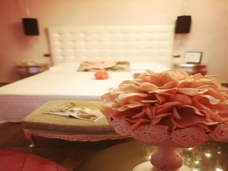Hotel In Lounge Room image