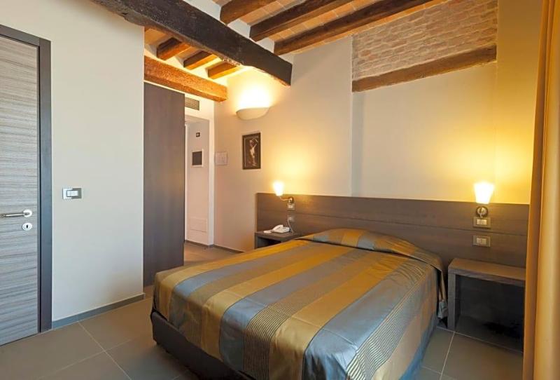 Locanda Sant Ambrogio image