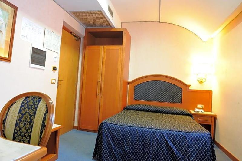Hotel La Bella Venere image