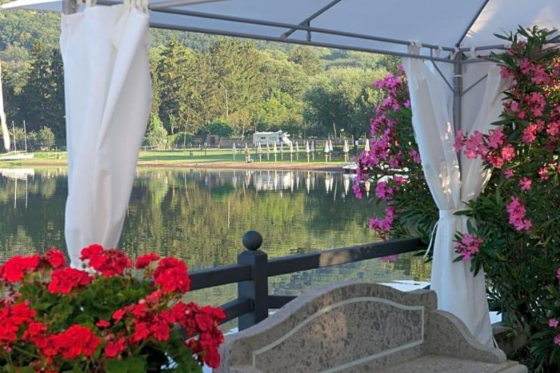 Hotel La Bella Venere image
