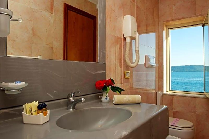 Hotel La Bella Venere image