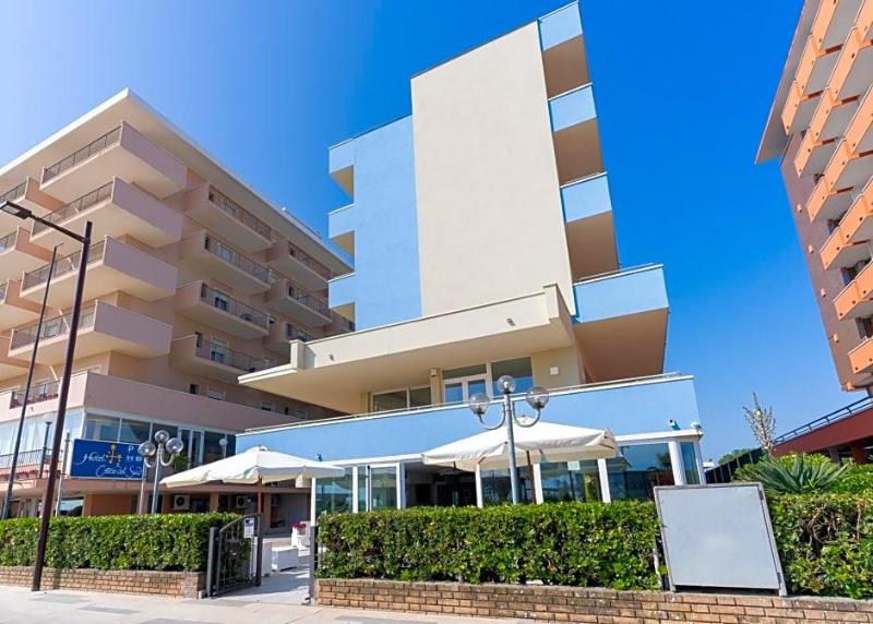 Hotel Croce Del Sud image