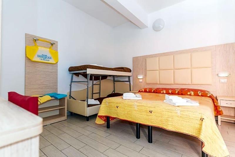 Hotel Croce Del Sud image