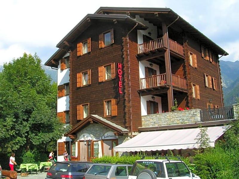 Hotel Mont Nery image