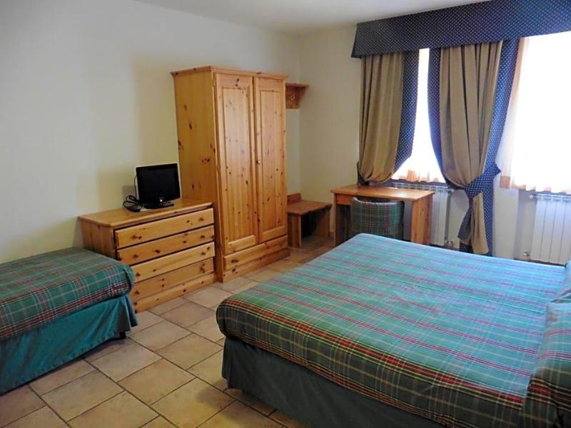 Hotel Mont Nery image