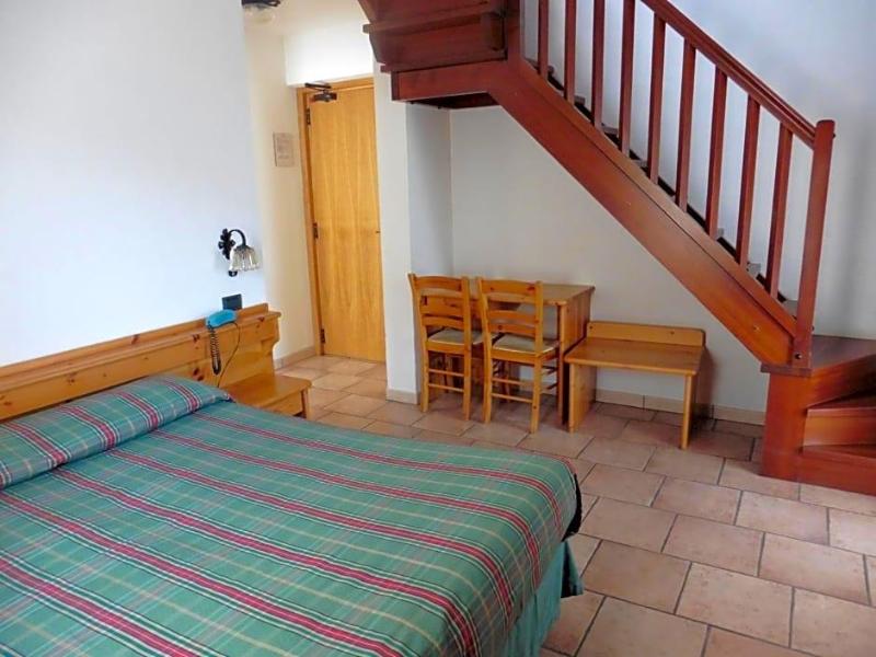 Hotel Mont Nery image
