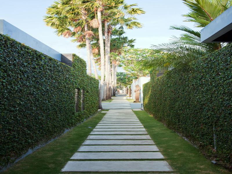 Kembali Villas image