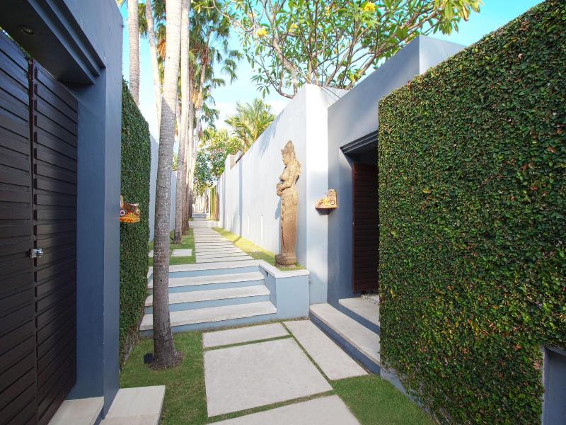 Kembali Villas image