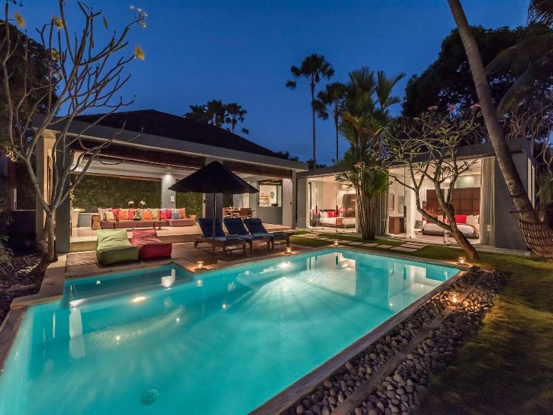 Kembali Villas image