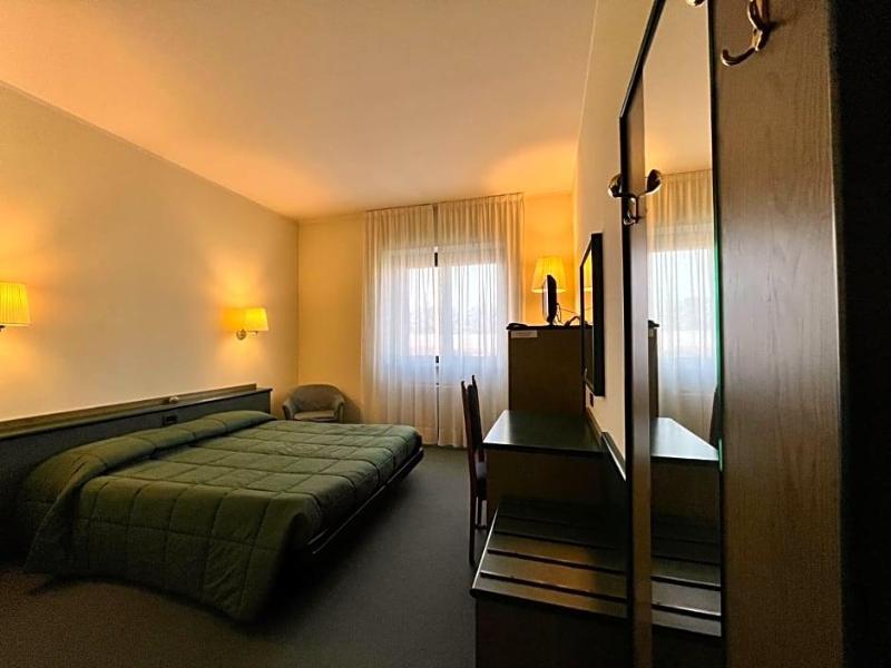 Hotel La Goletta image