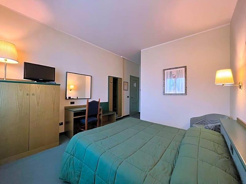 Hotel La Goletta image