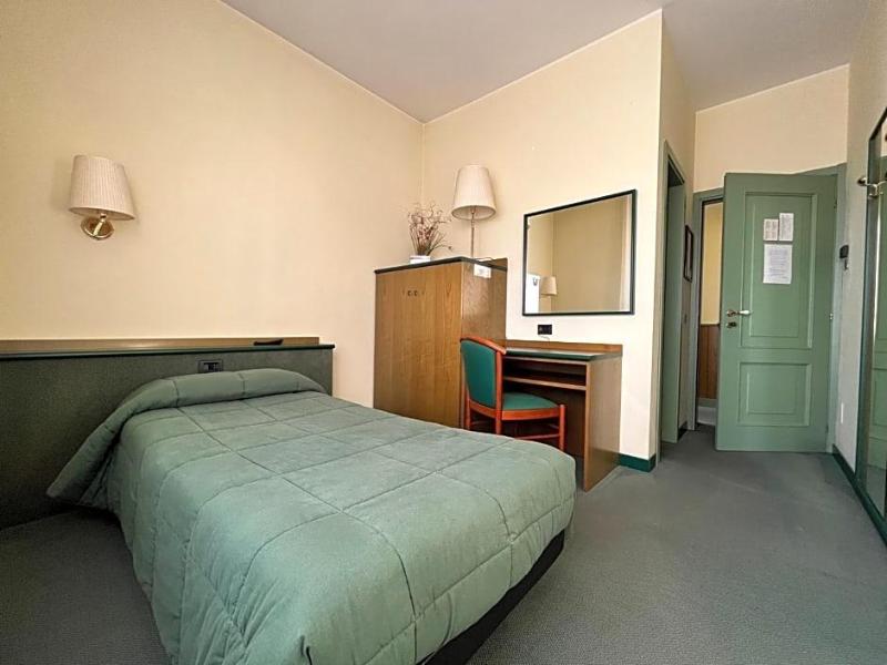 Hotel La Goletta image