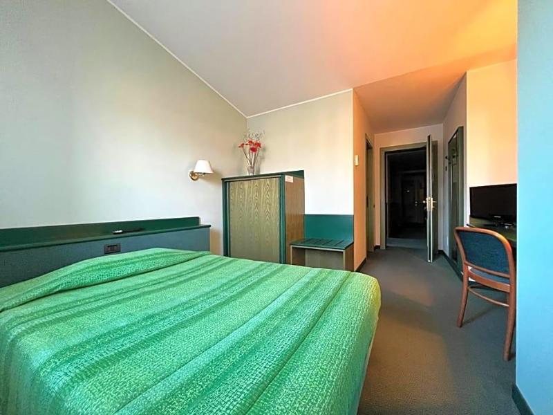 Hotel La Goletta image