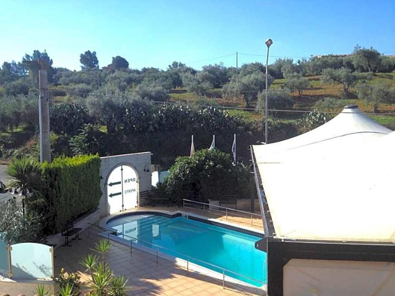Hotel Valle Verde image