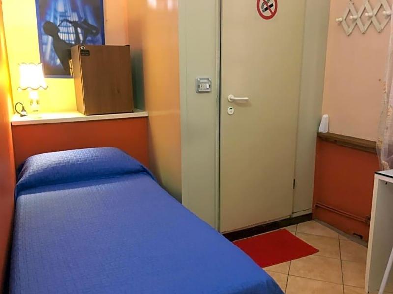 Hotel Serena image