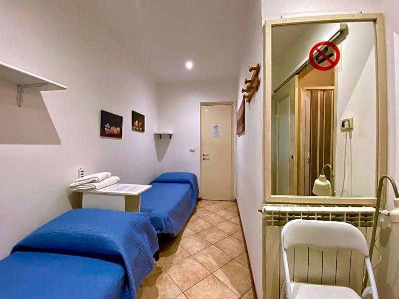 Hotel Serena image