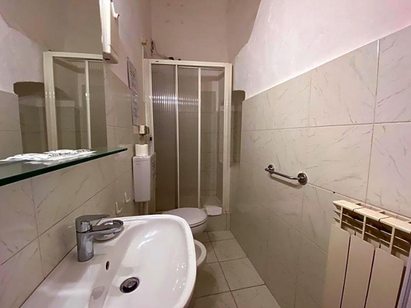 Hotel Serena image