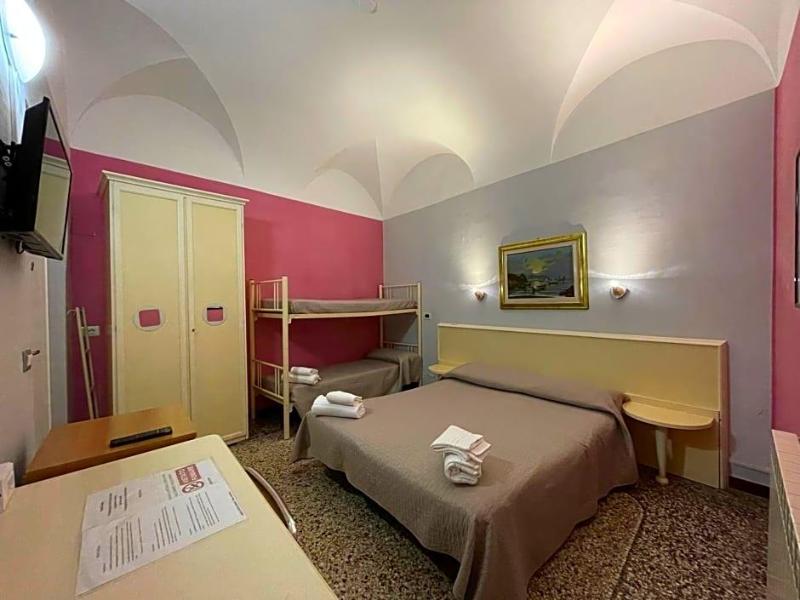 Hotel Serena image