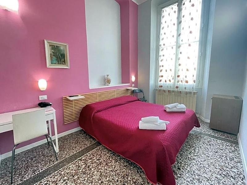 Hotel Serena image