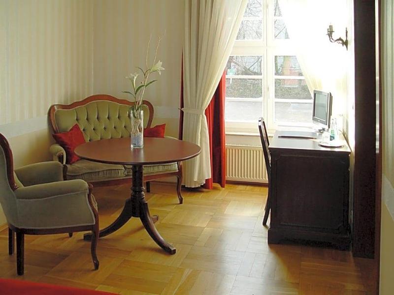 Hotel Altes Hafenhaus image