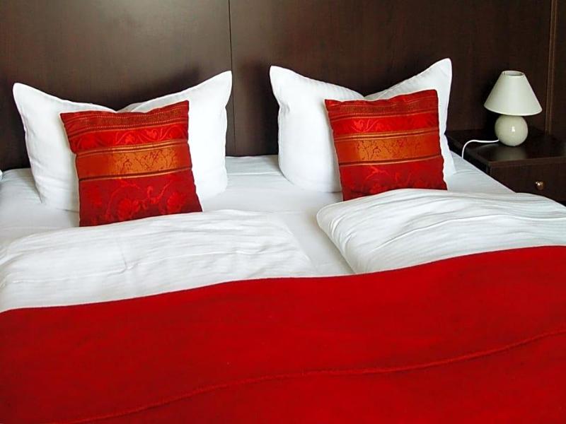 Hotel Altes Hafenhaus image