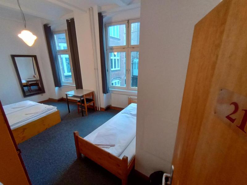 Die Fabrik Baxpax Hotel image