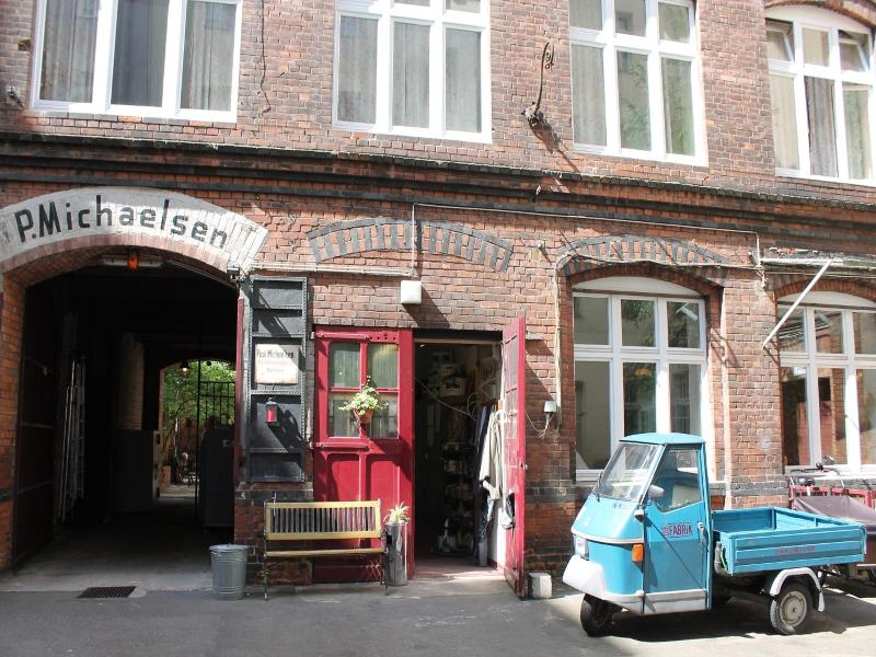 Die Fabrik Baxpax Hotel image