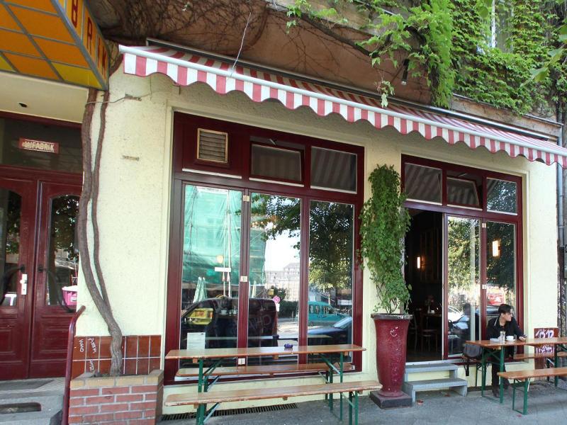 Die Fabrik Baxpax Hotel image