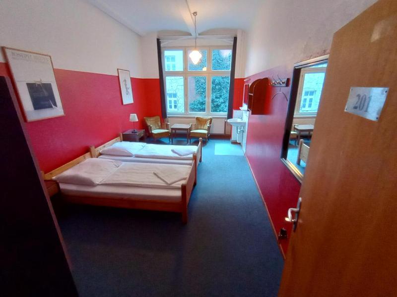 Die Fabrik Baxpax Hotel image