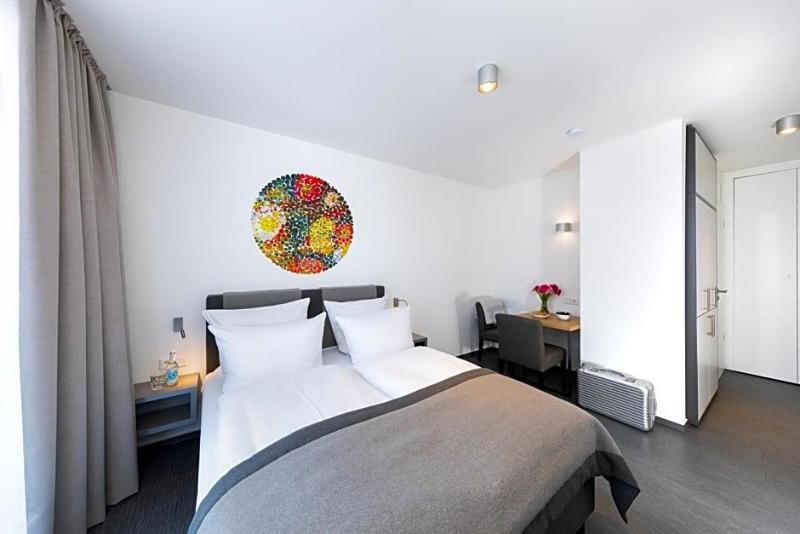 Boardinghouse St Pauli image